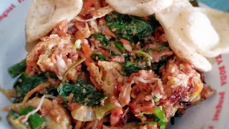 Savoring the Flavor of Bu Jamingun's Lotek in Karangmulia